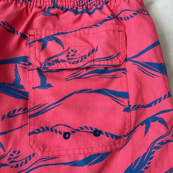 Vineyard Vines Chappy Swim Trunks Sea Grove Sailor's Red Blue Ropes - Size M - Picture 4 of 8